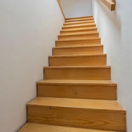 Casa Kujici Feriehus